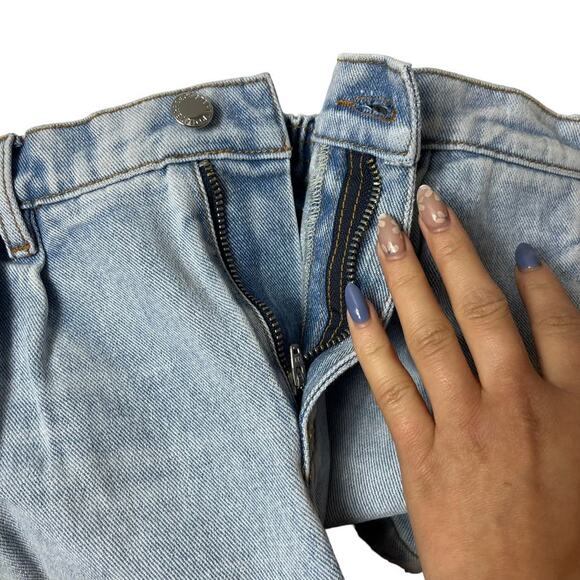 RETROFETE High Waist Pleated Denim Shorts Light Blue Stretch Zip Size 26 NEW - Picture 5 of 7